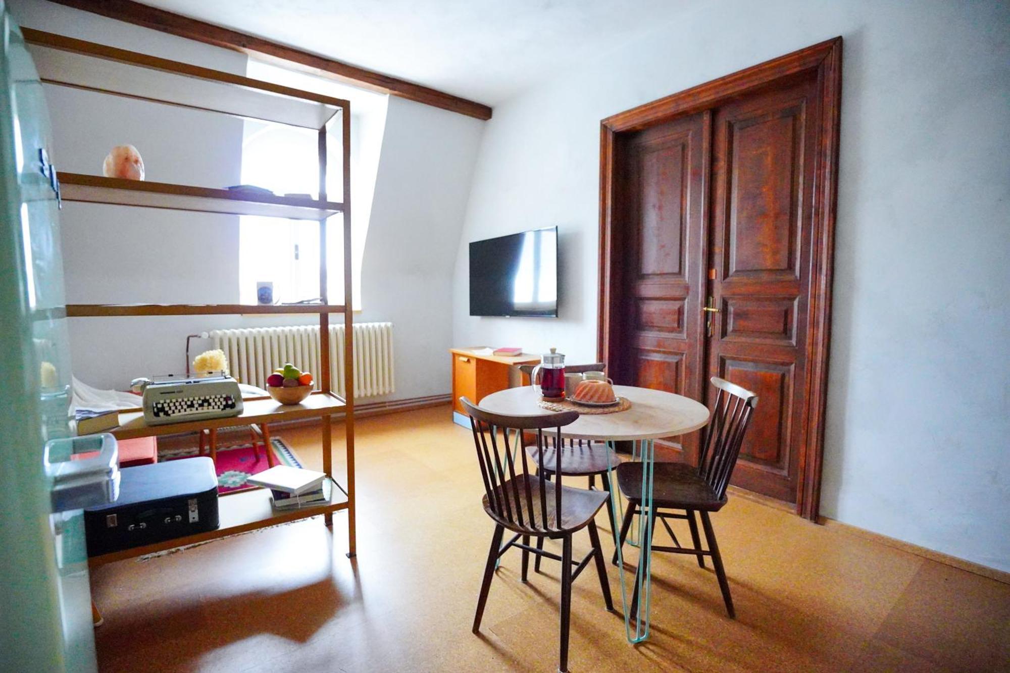 Apartment Ondrejska N°40 كارلوفي فاري المظهر الخارجي الصورة